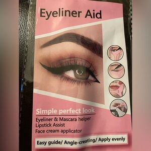 NEW EYELINER AID FOR ASSISTANCE WITH EYELINER MASCARA LIPSTICK FACE CREAM